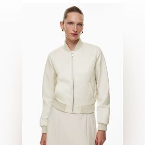 NWT - Aritzia Babaton Leibovitz Bomber - Colour - Matte Pearl - Size M